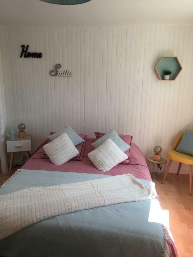 La Maison Des Pres Disney Paris Chambry Eksteriør bilde
